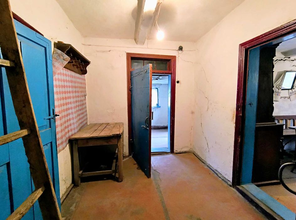 Дім 63 м2 українська хата піч Дмитрушки 2 км Умань 53 сотки + 18 соток