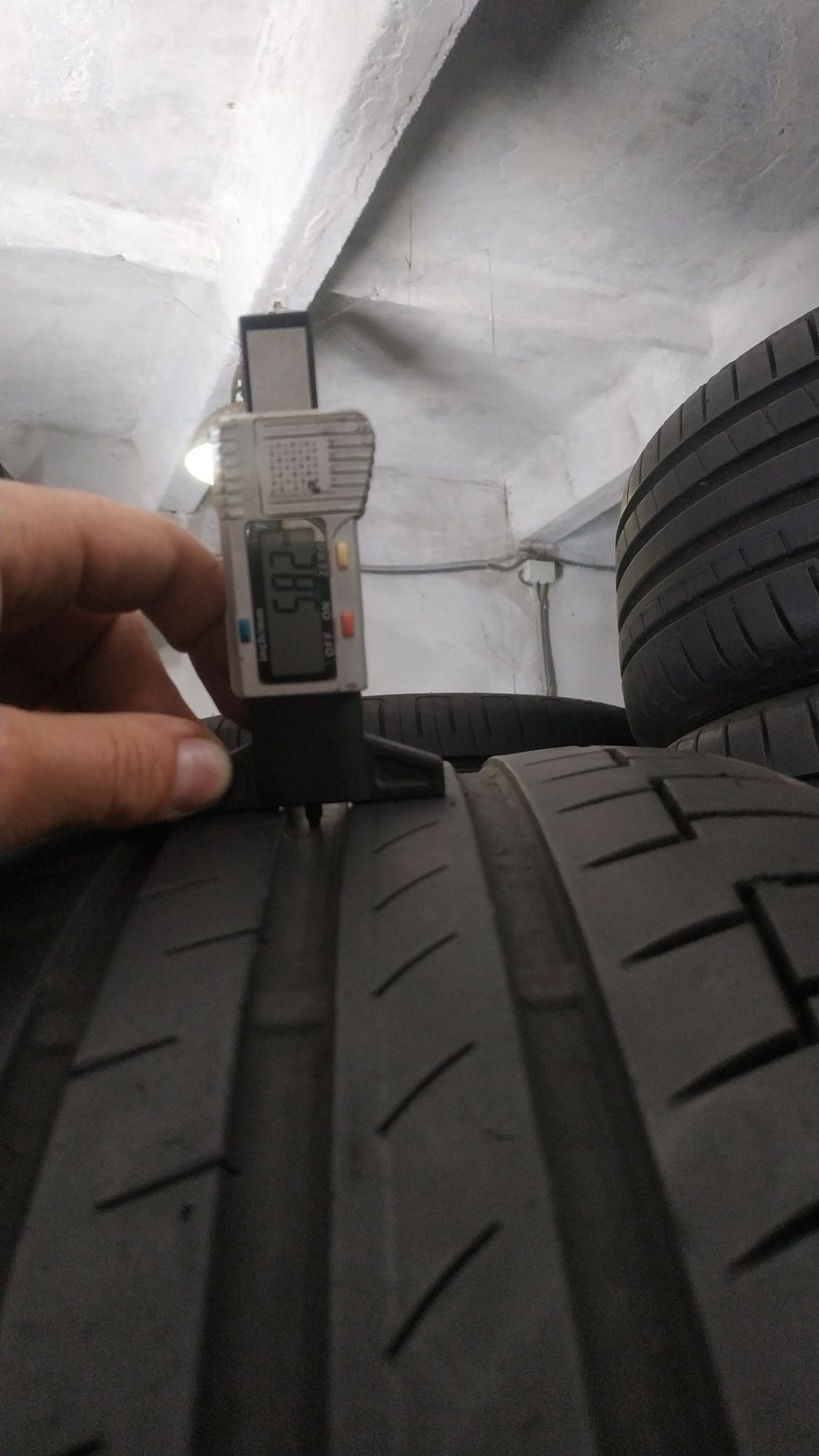 Шины резина лето 235/50R18 continental premium contact 6