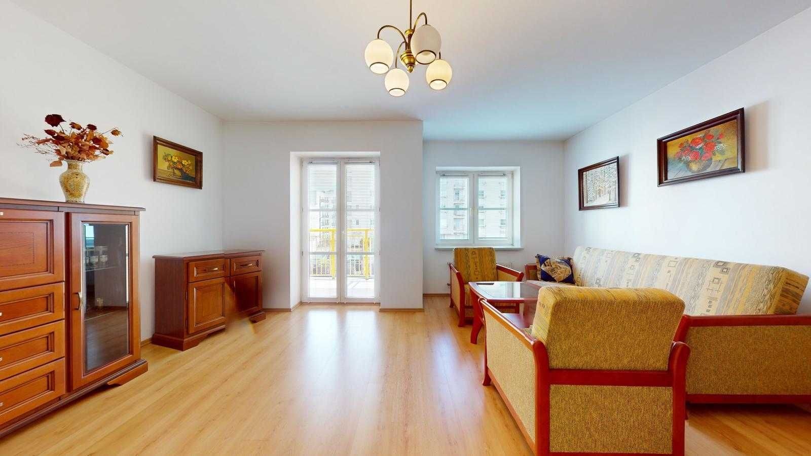 Langiewicza, 2 duże pokoje z balkonem