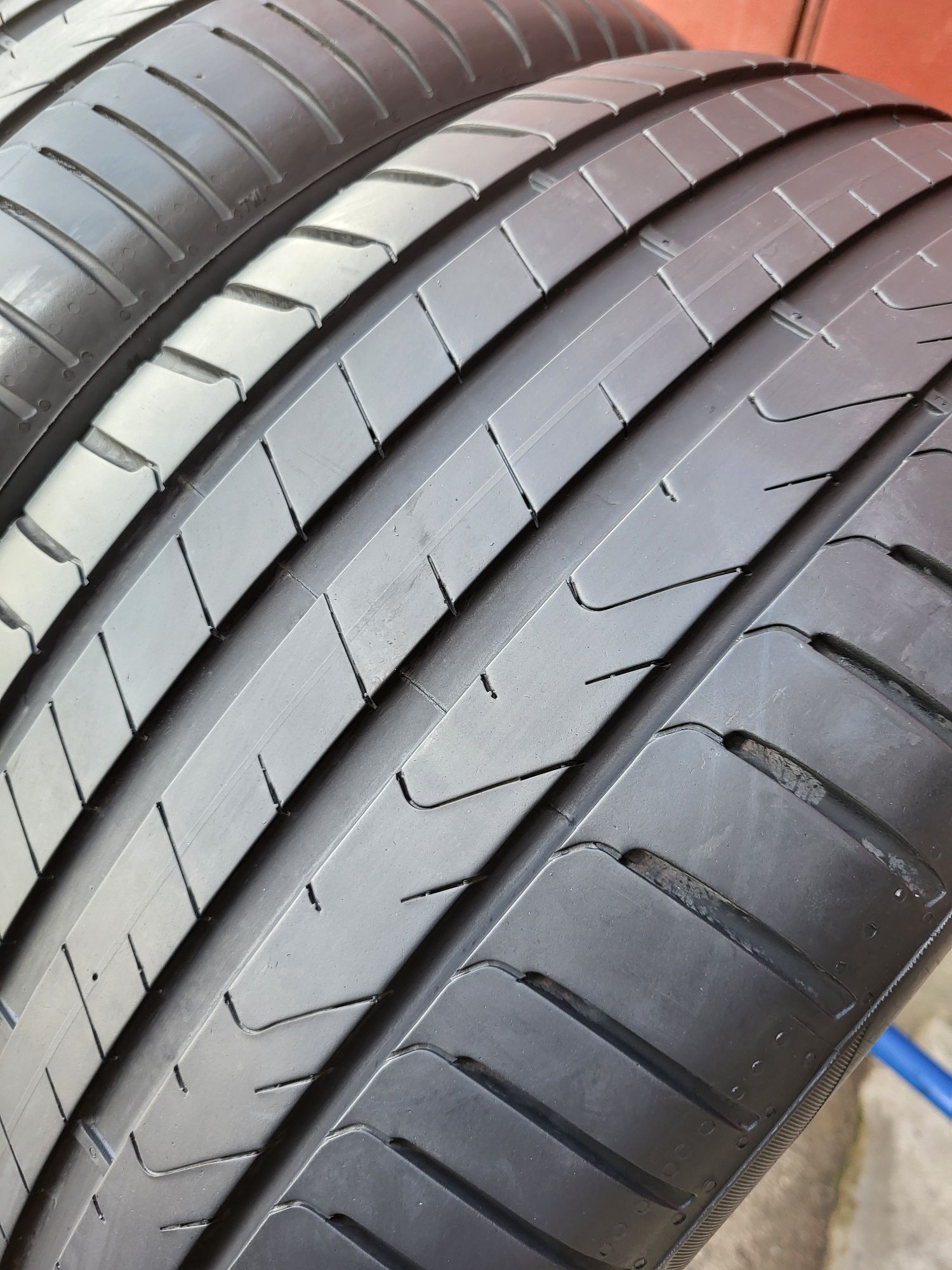 255/40/18 R18 Pirelli Cinturato P7 2шт ціна за 1шт літо шини