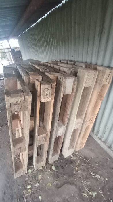 9 europalet za 150zl