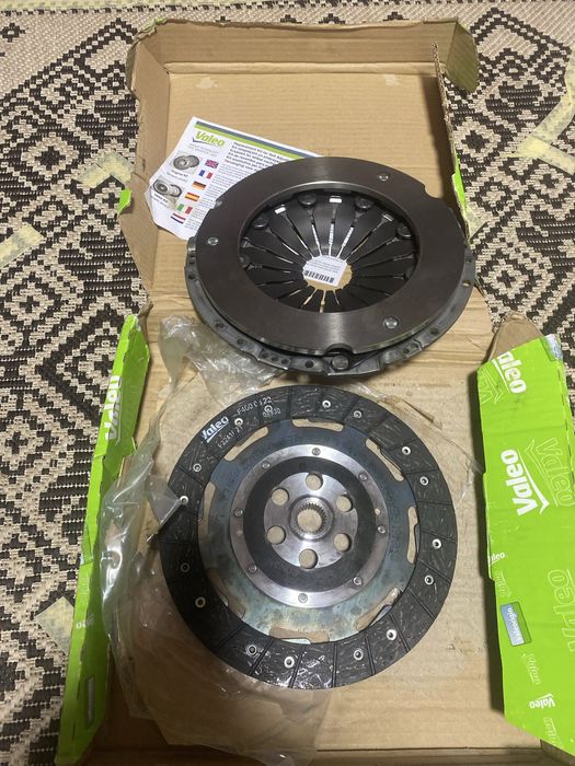 Комплект зчеплення  Valeo