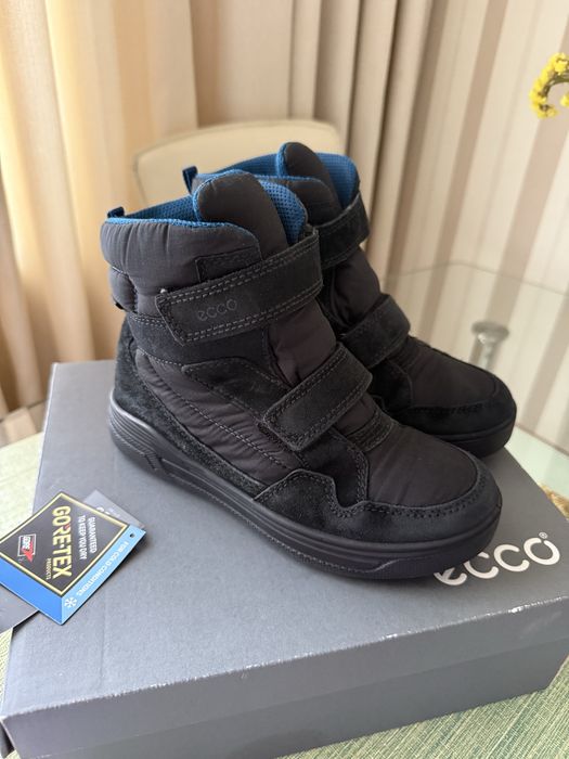 Ботінки  фірми ECCO.