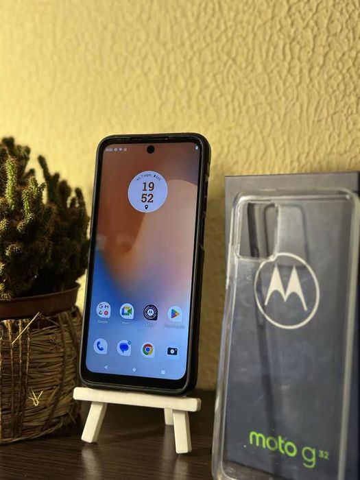 Продам телефон Motorola G32