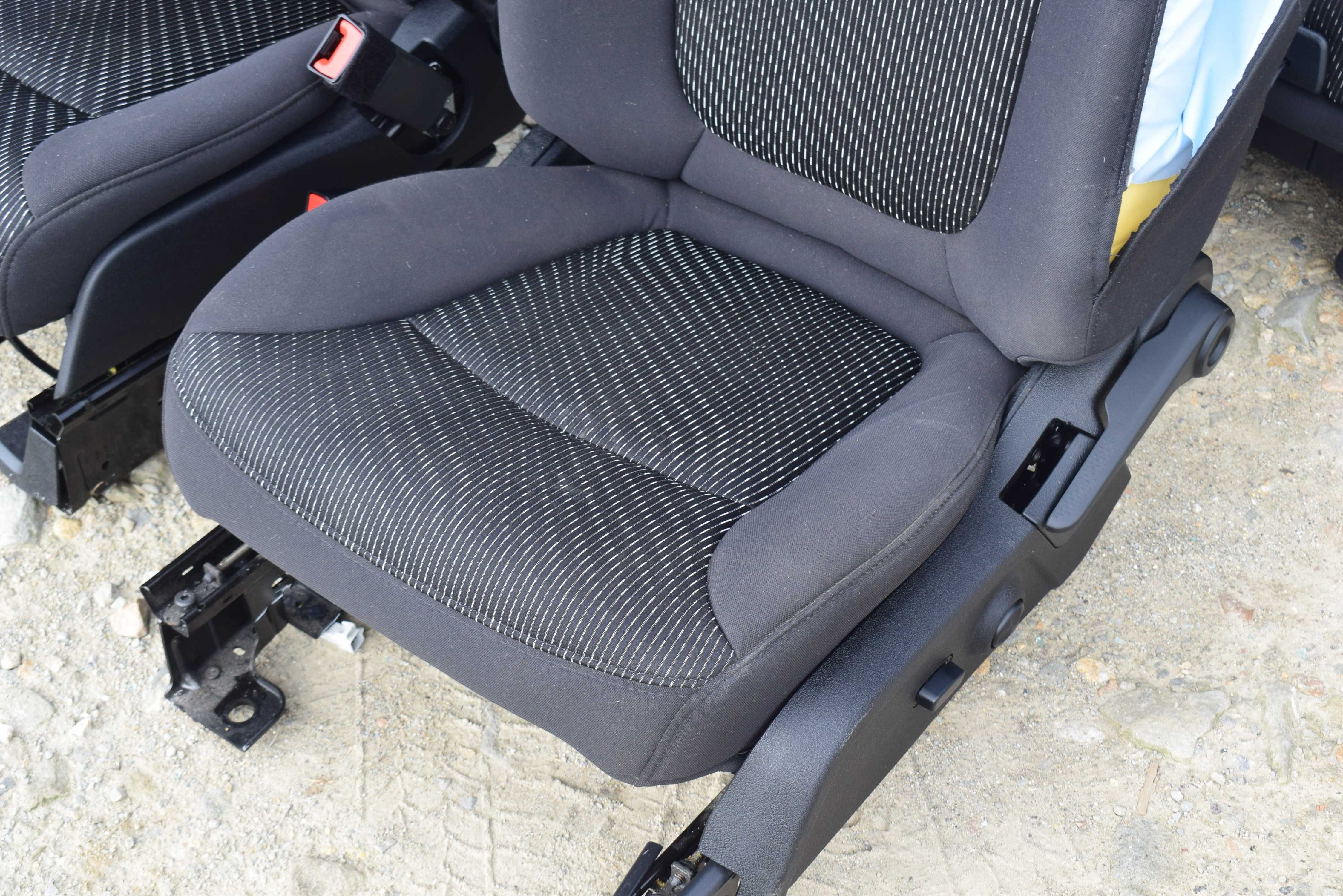fotel fotele kanapa KOMPLET FIAT FREEMONT 12R 7-OS.europa