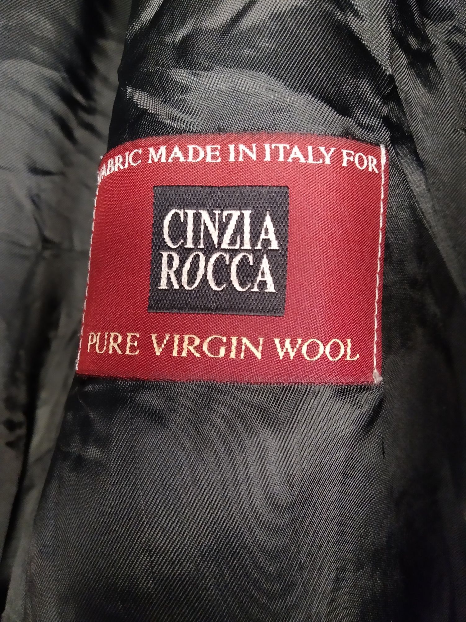 Італійське вовняне пальто від Cinzia Rocca