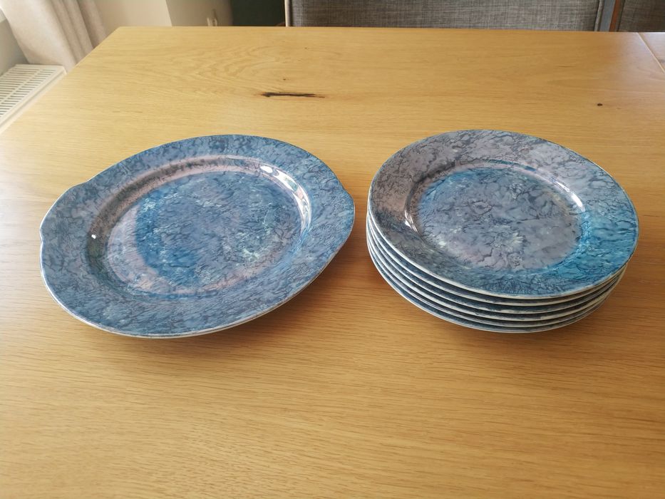 Komplet talerzyków deserowych z dużym talerzem na ciasto