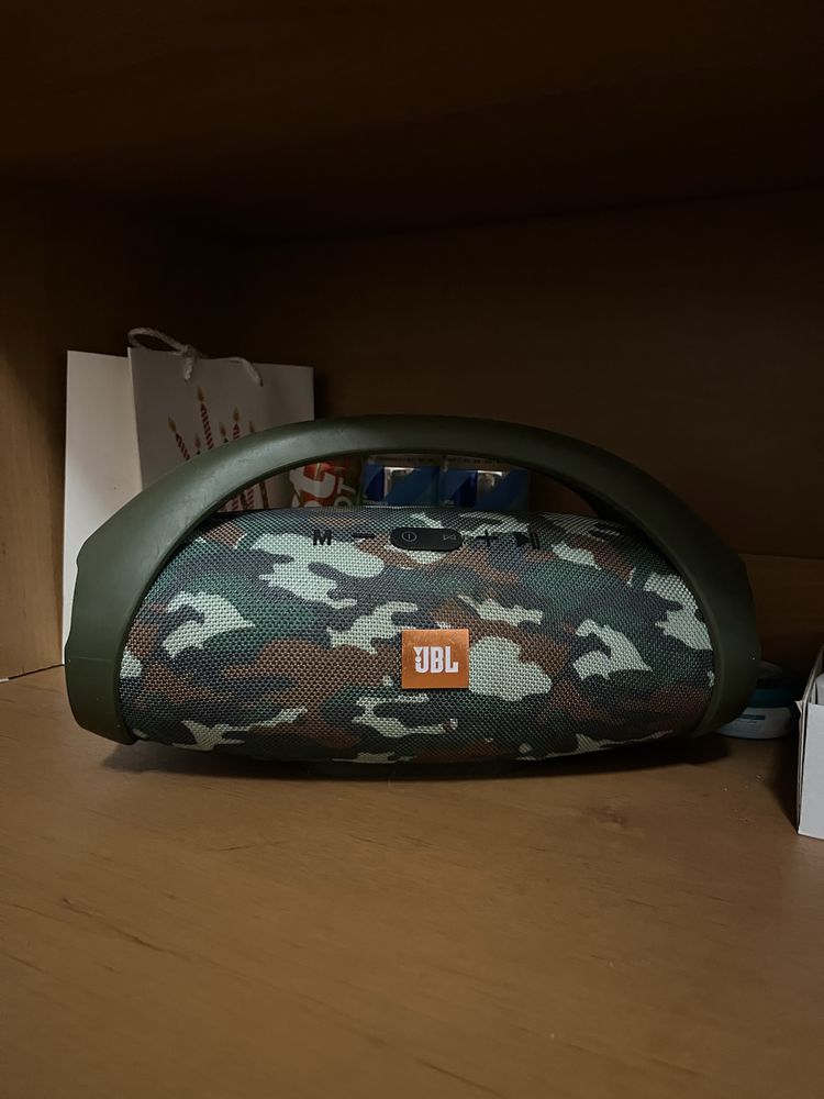 колонка JBL б/у в хорошому стані
