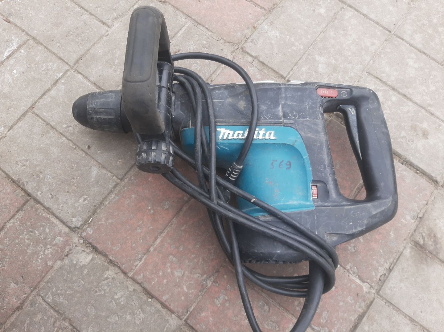 Перфоратор makita 4001c макіта