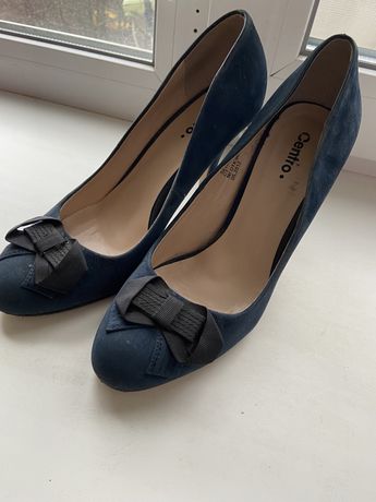 Туфлі замшеві, чорно-сині , невисокий каблук 38 розмір