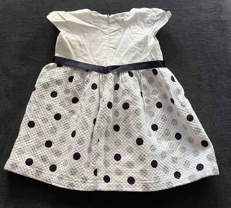 Vestido menina muito bom