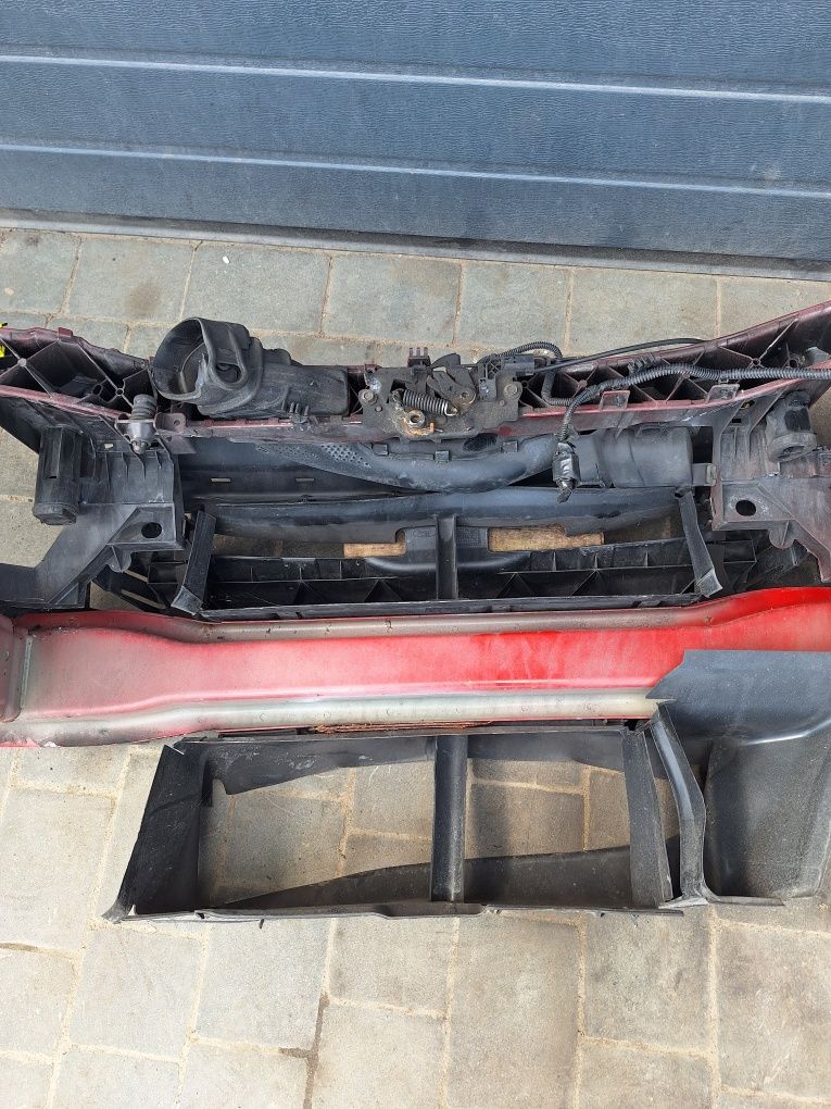 Pas przedni belka wzmocnienie zderzaka Ford Focus MK3 CB czerwony