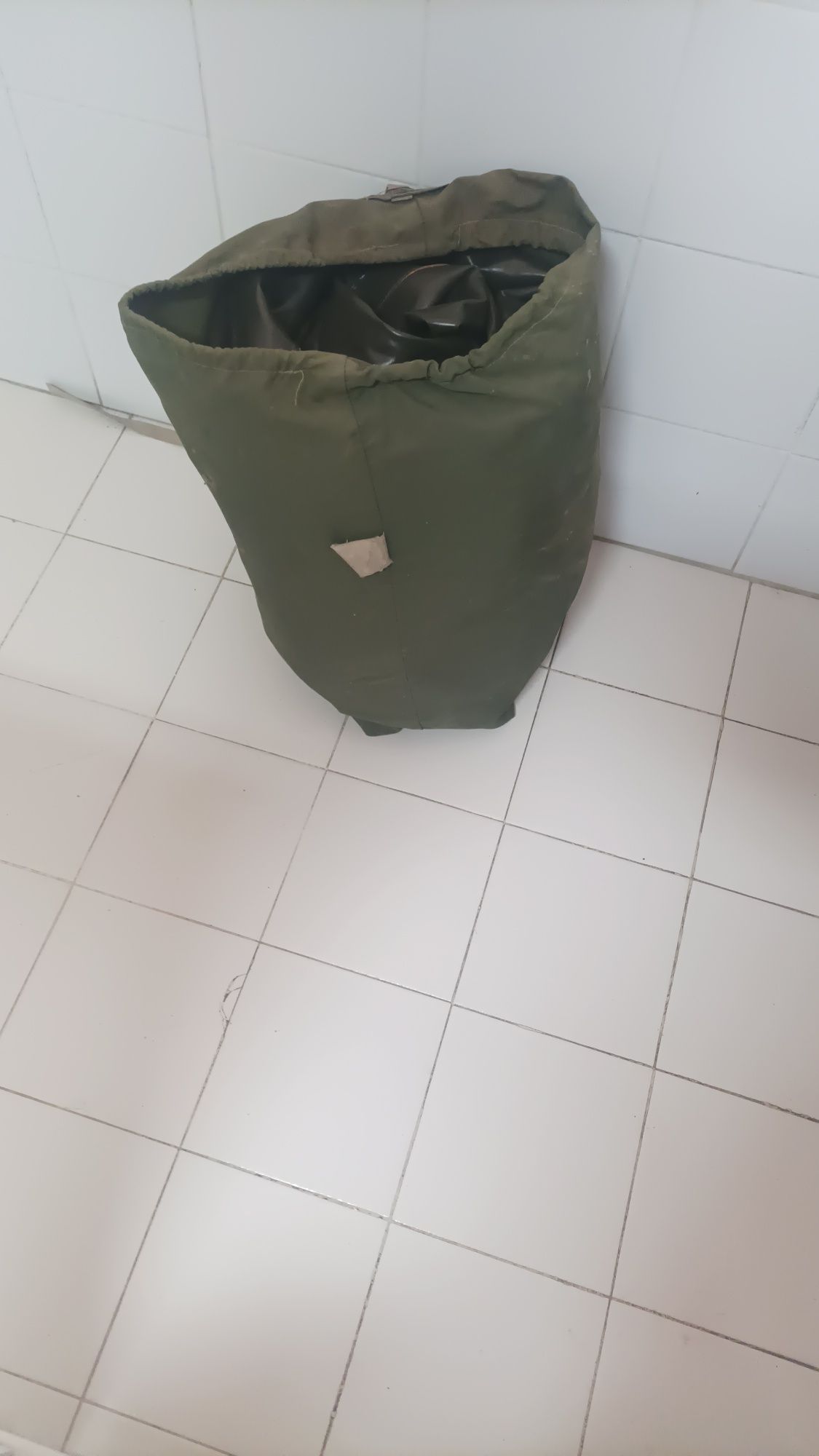 Caiaque insuflavel usado