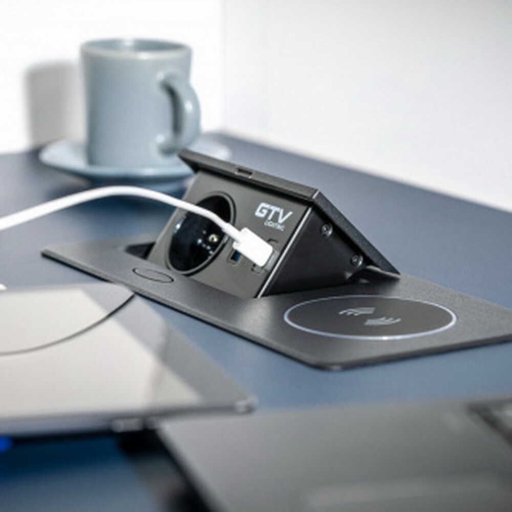 АКЦІЯ! Чорний Подовжувач втроювальний AVARO PLUS USB +C + безпровідна