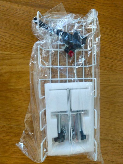 Półka organizer na kable