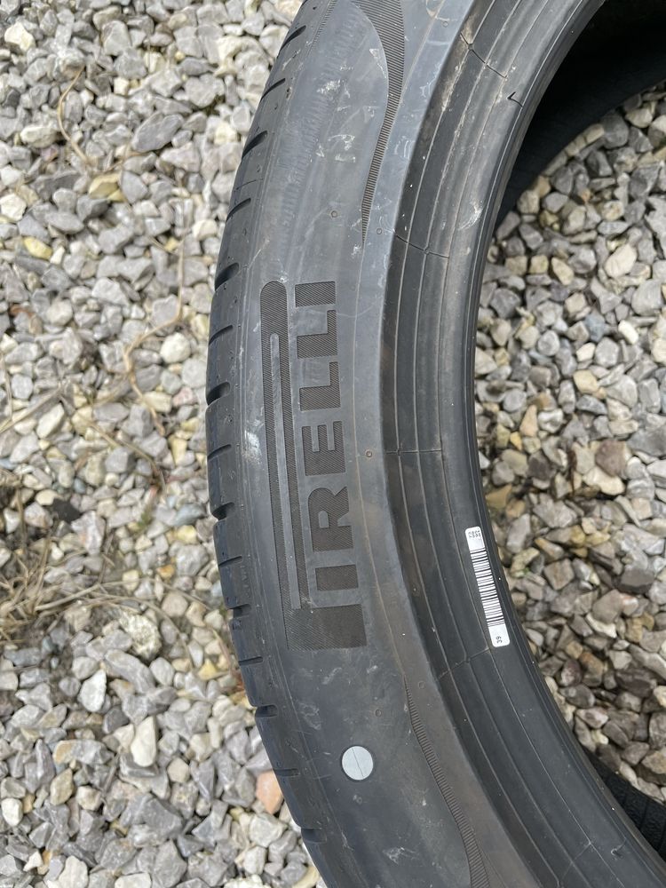 Pirelli P-zero 245/45 R20