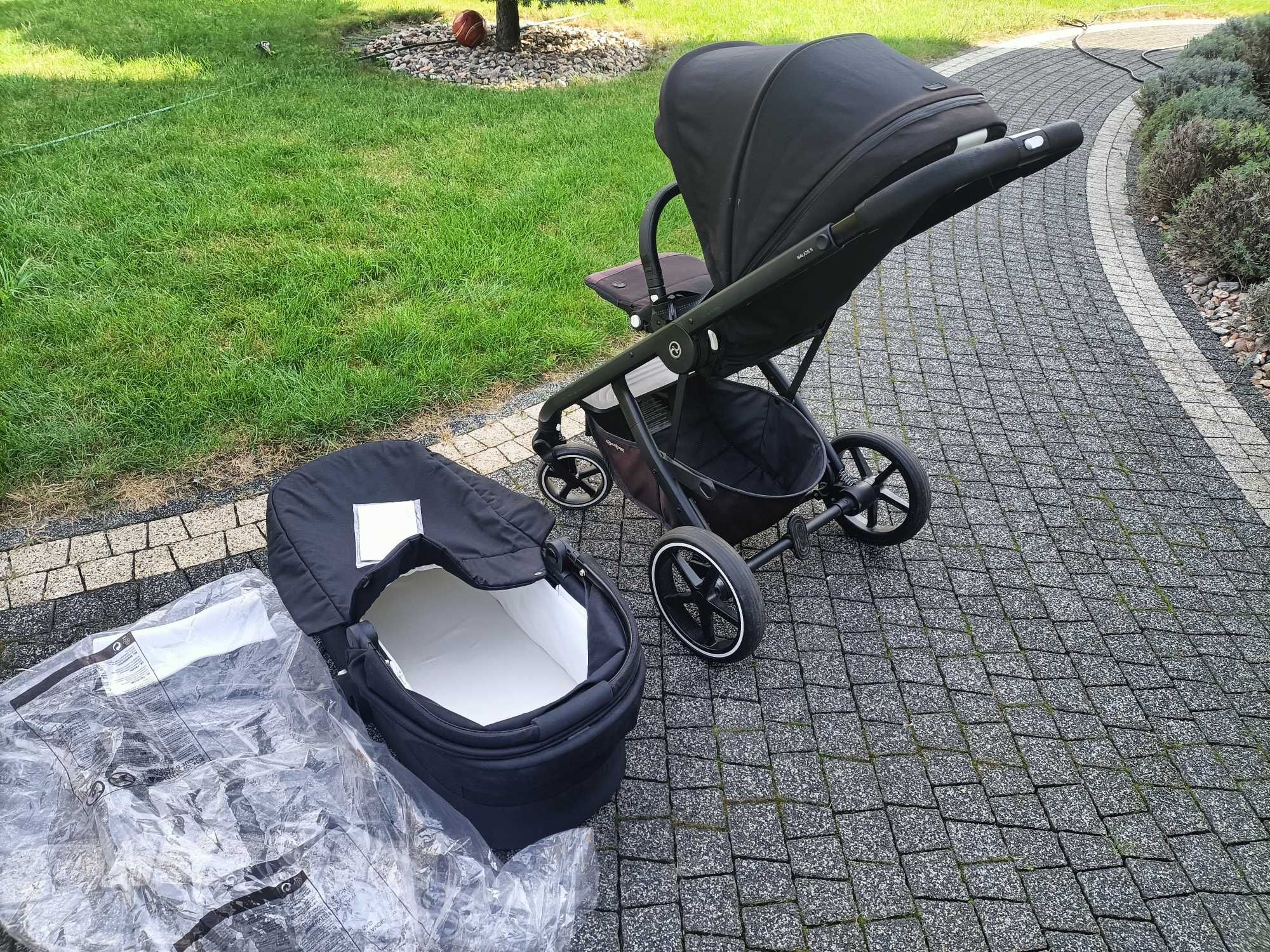 Cybex balios s Lux 2022