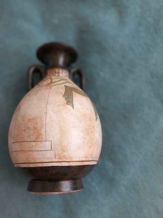 Peça decorativa pintada à mão