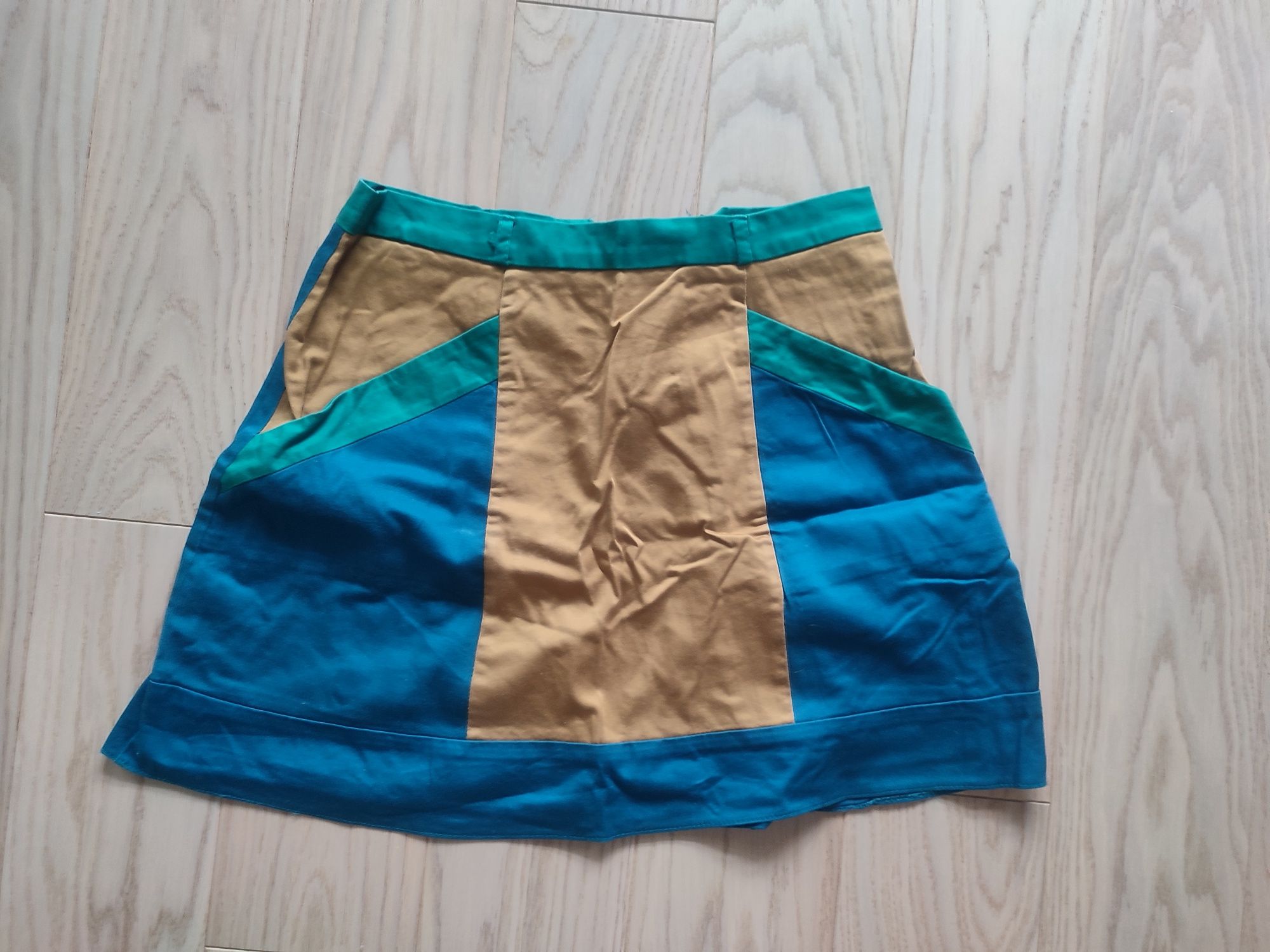 Mini spódniczki, jeans, materiał, każda szt za 10zł