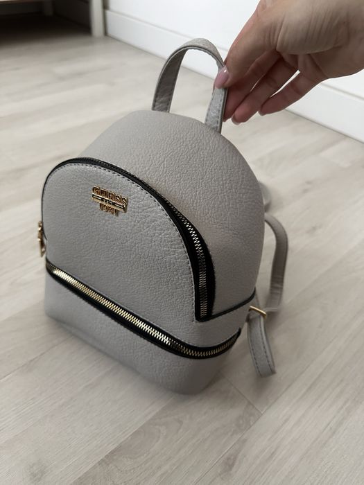 Szary plecak mały elegancki