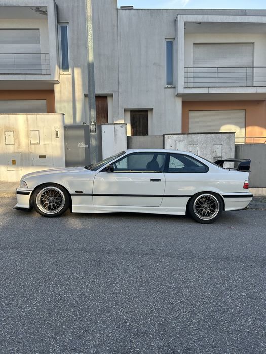 E36 coupe 318is swap 325i