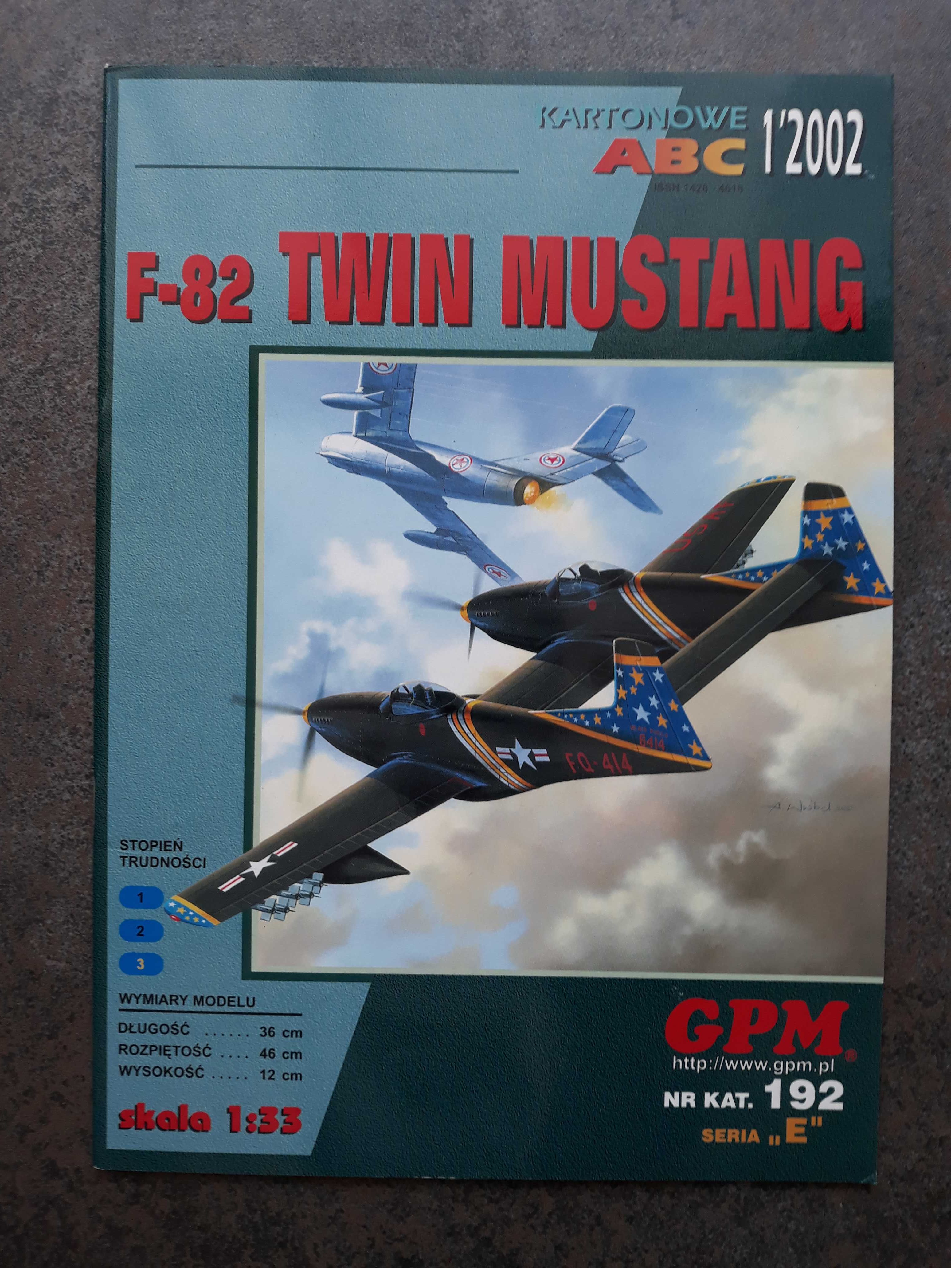 Model kartonowy Samolot F-82 Twin Mustang GPM 1/2002