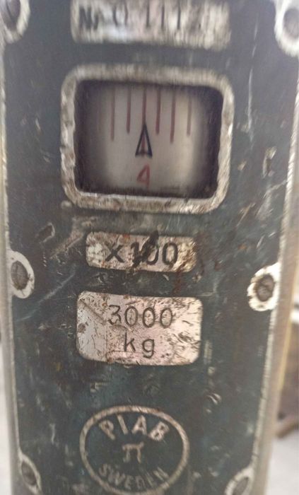 N°4 Estante em ferro robusta