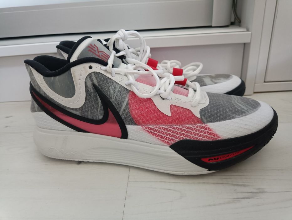 Кросівки чоловічі Nike Kyrie 8 Multi DJ6017-100