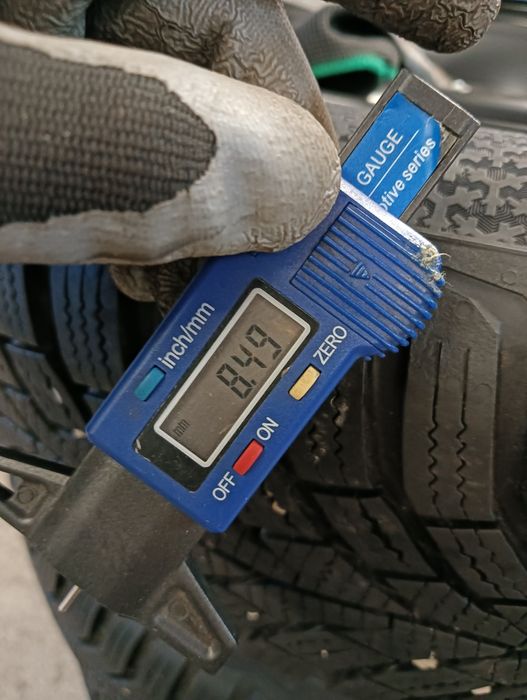 Koła zimowe 15 calowe Renault 4x100 * 185/65/15 Continental Winter