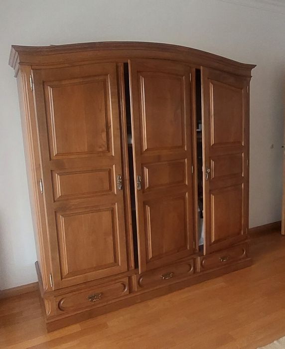 Guarda fatos em madeira de carvalho maciço carvalho