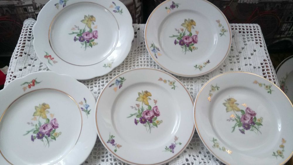 Посуда для кухни разная, Барановка (тарелки, чашки, сахарницы).