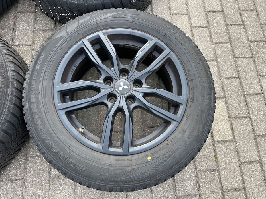 Koła Mitsubishi  215/65/17" Opony Zima FALKEN