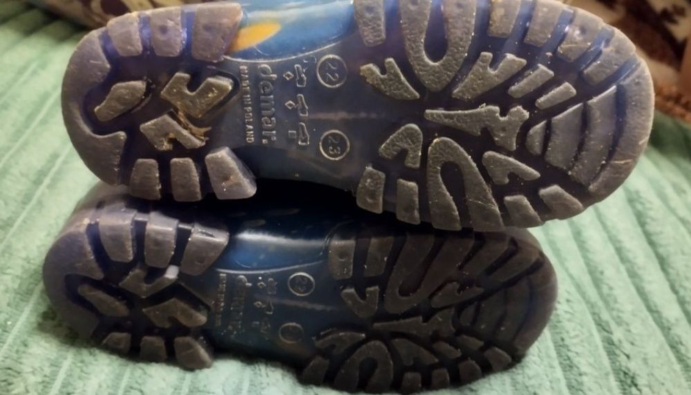 Резиновые сапожки детские.Demar.