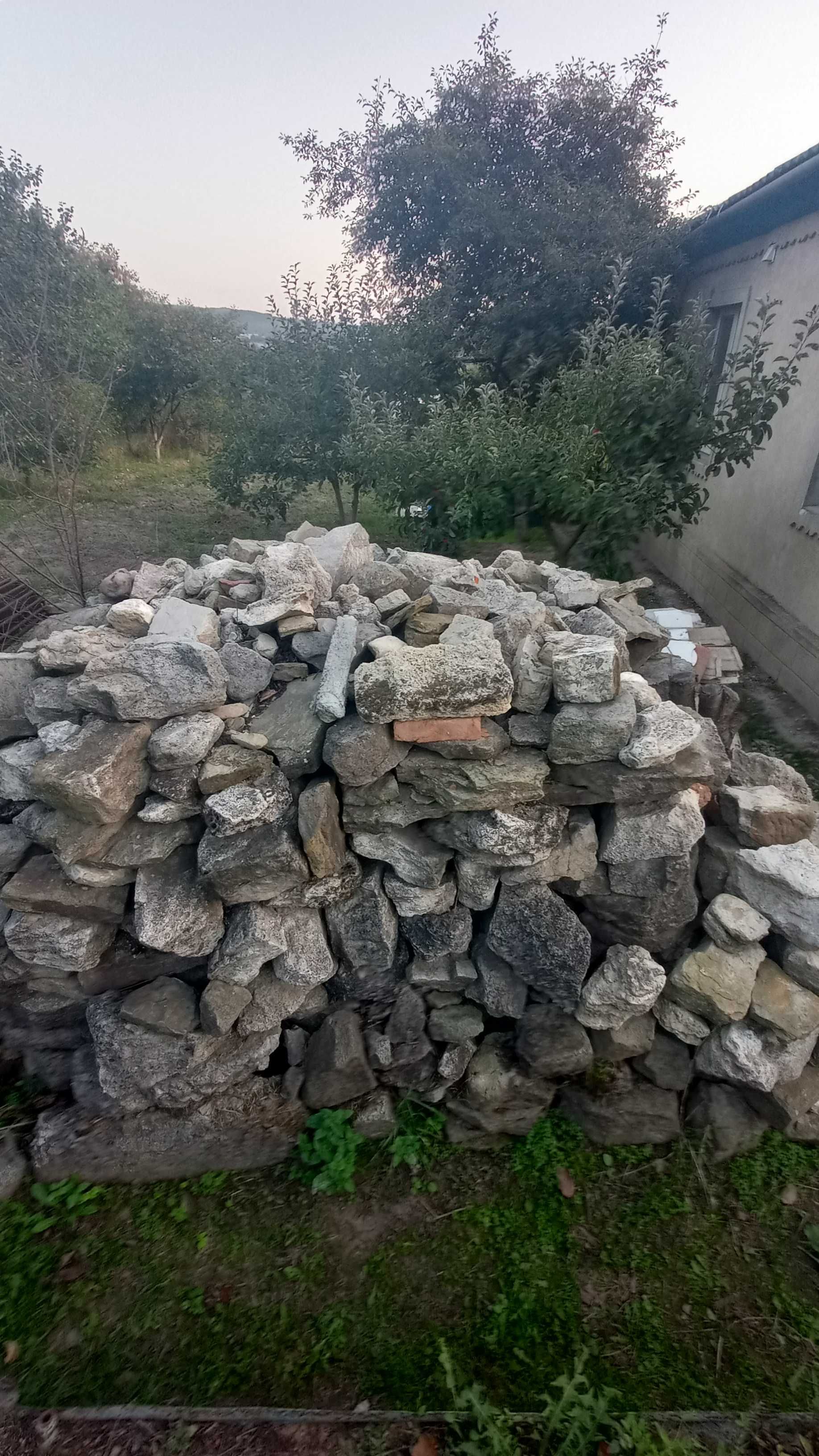 Камінь бутовий на мур