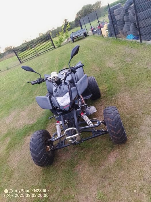 Quad HONDA -250-