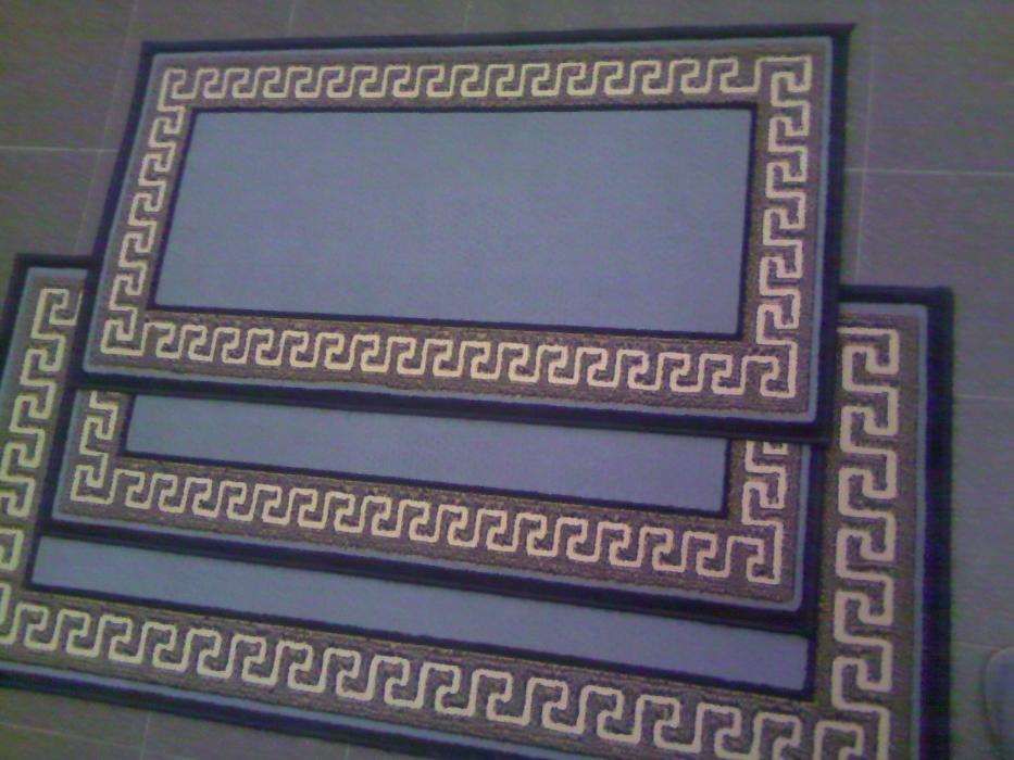 cortinado ,edredon .tapetes de quarto