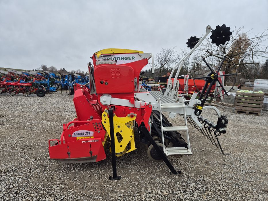 Pottinger Vistasem 252 Lion uprawowo siewny 2.5m Ad 253 amazone