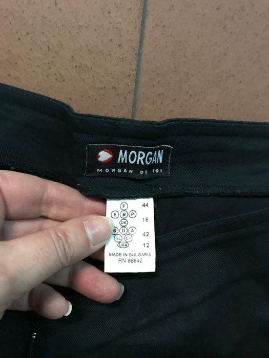 Bermudas pretas 42