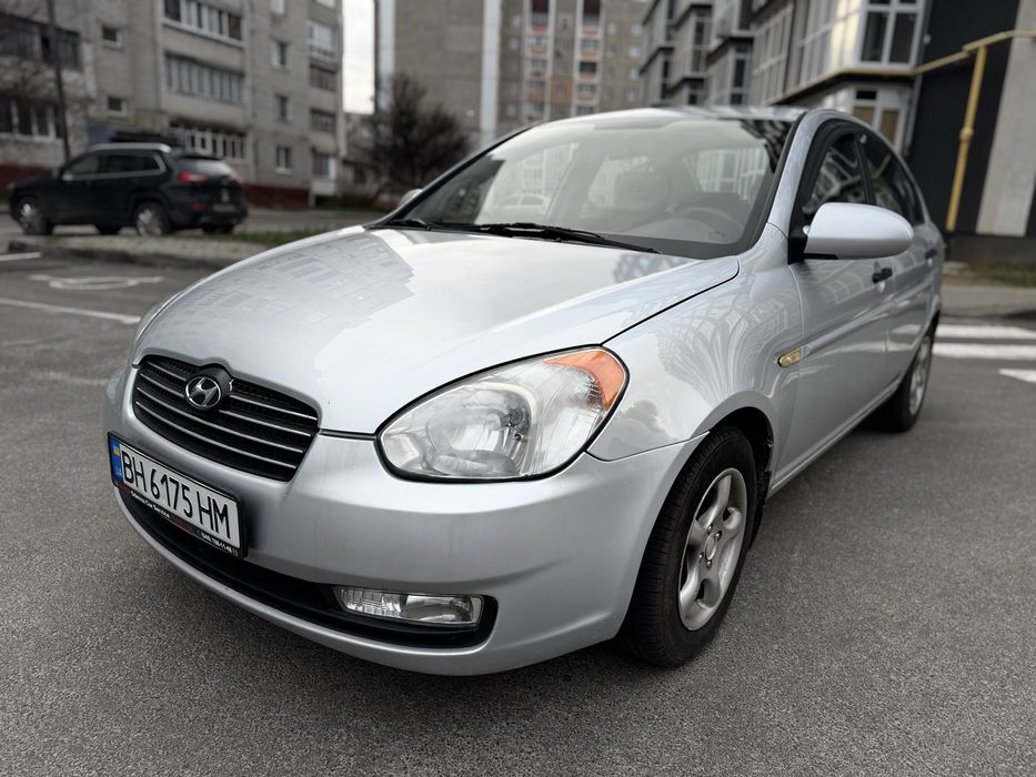 Автомобіль хюндай акцент 1.4 газ бензин 2008 рік