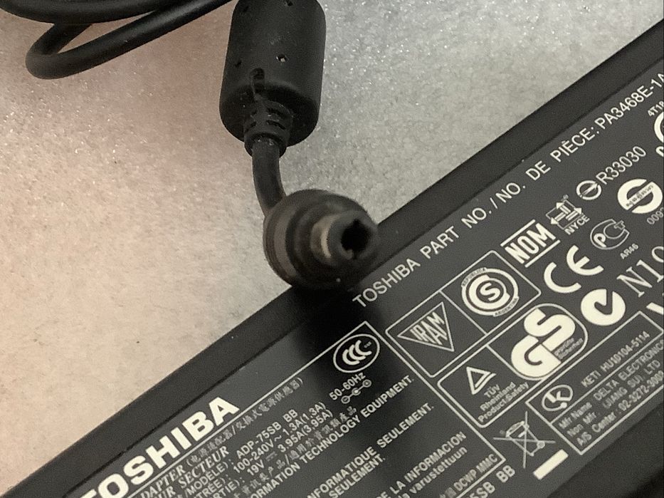 Carregador computador portatil original Toshiba PA3468E-1AC3 19V 3.95A