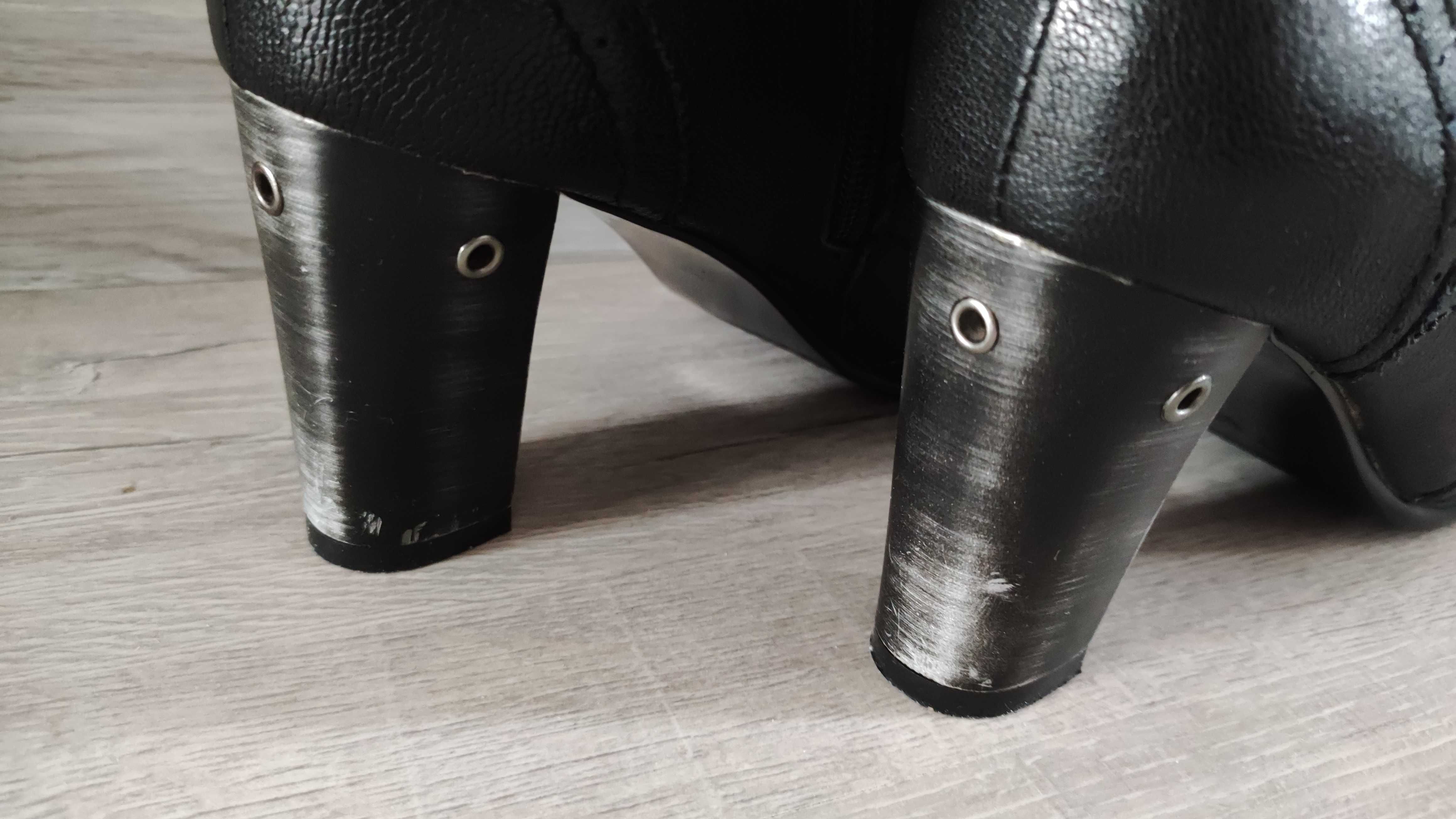 Женские кожаные сапоги, сапожки, черевики 37 р