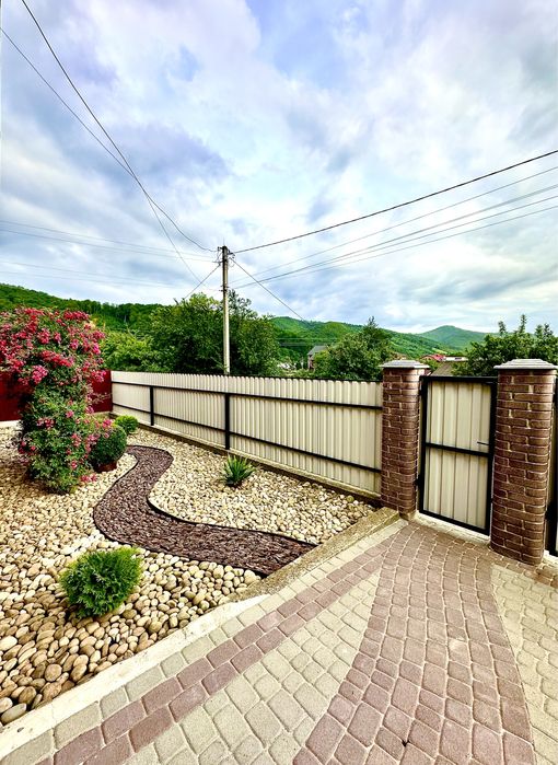 Котедж у горах Яремче