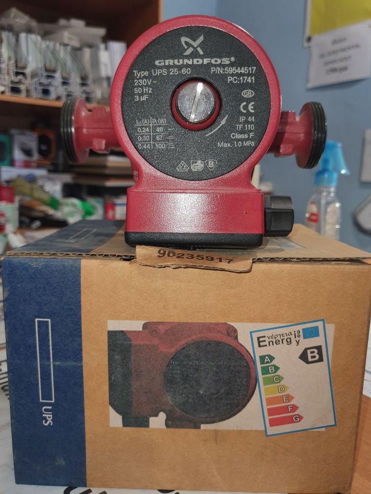 Насос циркуляційний GRUNDFOS UPS 25-60/180