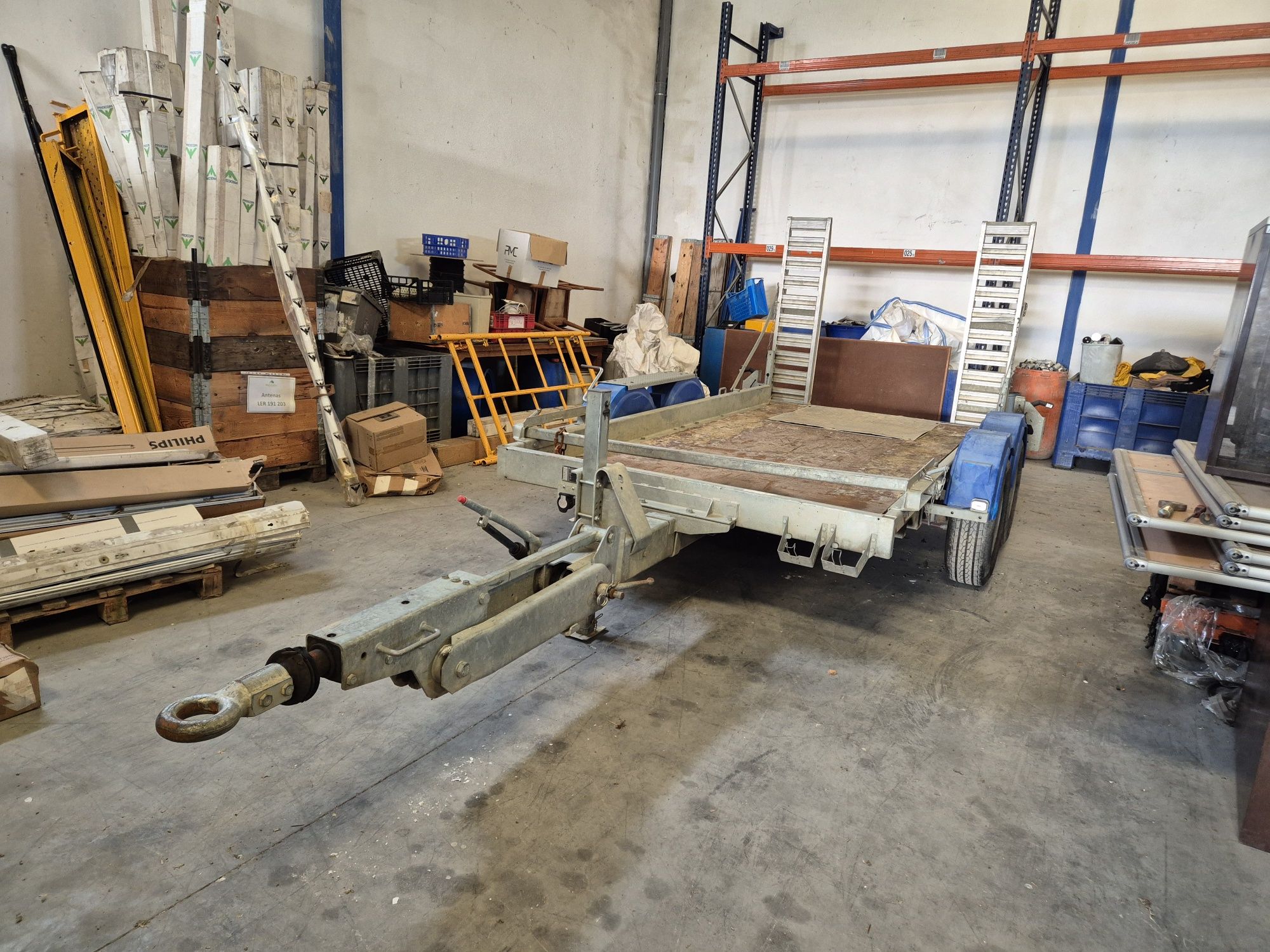 Atrelado/Porta Máquinas 3500 kg