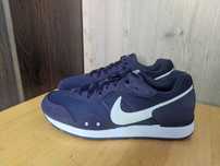 Nike Venture Runner - бігові кросівки