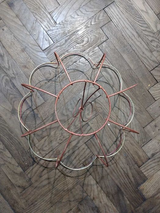 Stary stelaż abażuru