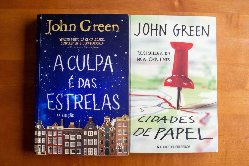 Venda de livros de John Green, "Cidades de papel" e outro