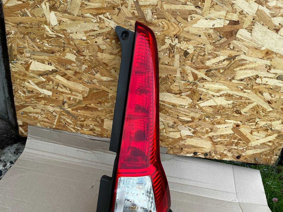 Задній правий фонар задній ліхтар фонарь Honda CR-V 3 Хонда Ц-РВ СРВ 3