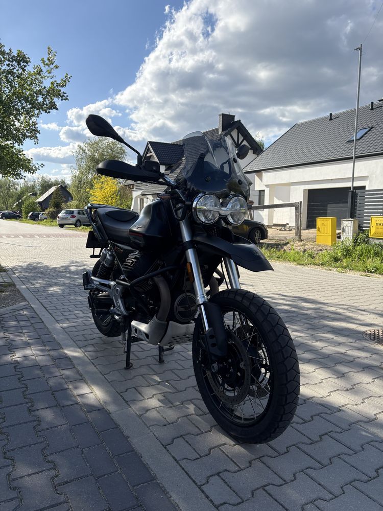 Moto Guzzi V85TT rocznicowy Nero Etna GWARANCJA do 10/2025 ZAMIANA