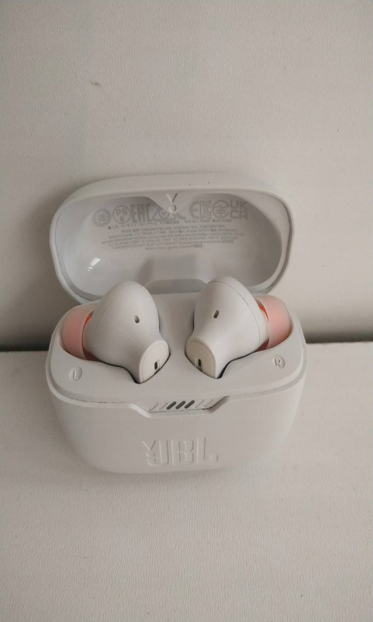 Беспроводные наушники JBL tune230nc